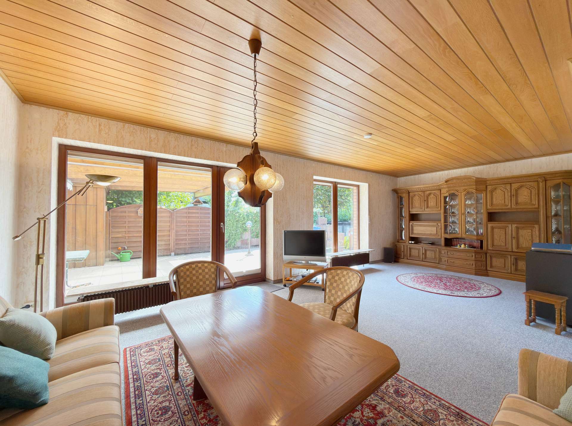 Wohnzimmer – Freistehendes Einfamilienhaus mit Garten und Garage, Lemwerder