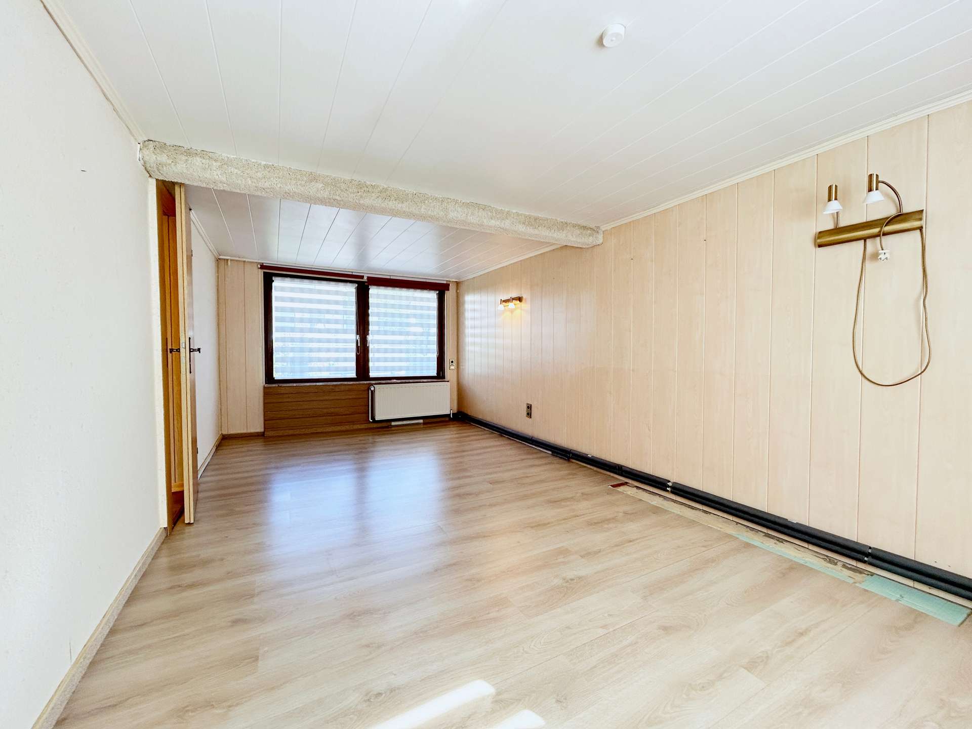 Anbau – Courtagefrei! Charmantes Einfamilienhaus auf attraktiven Hanggrundstück mit Carport, Ritterhude