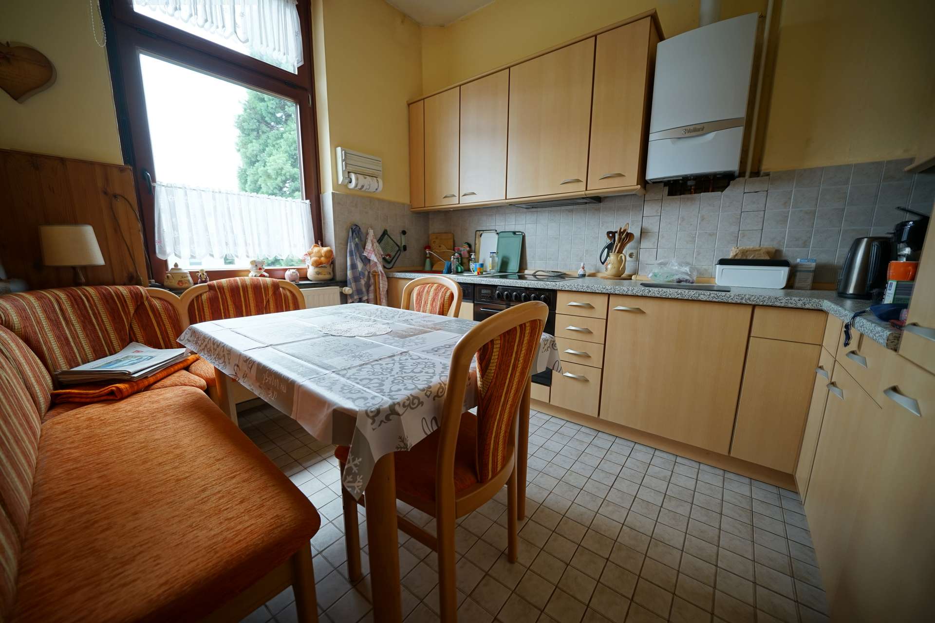 Küche 1. OG – Reihenmittelhaus mit drei Wohneinheiten in gefragter Lage, Bremen