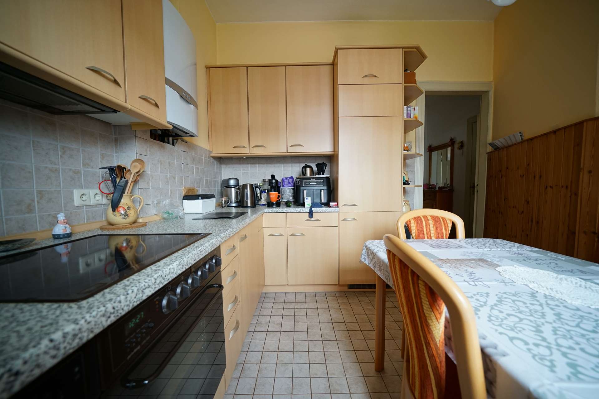Küche 1. OG (2) – Reihenmittelhaus mit drei Wohneinheiten in gefragter Lage, Bremen