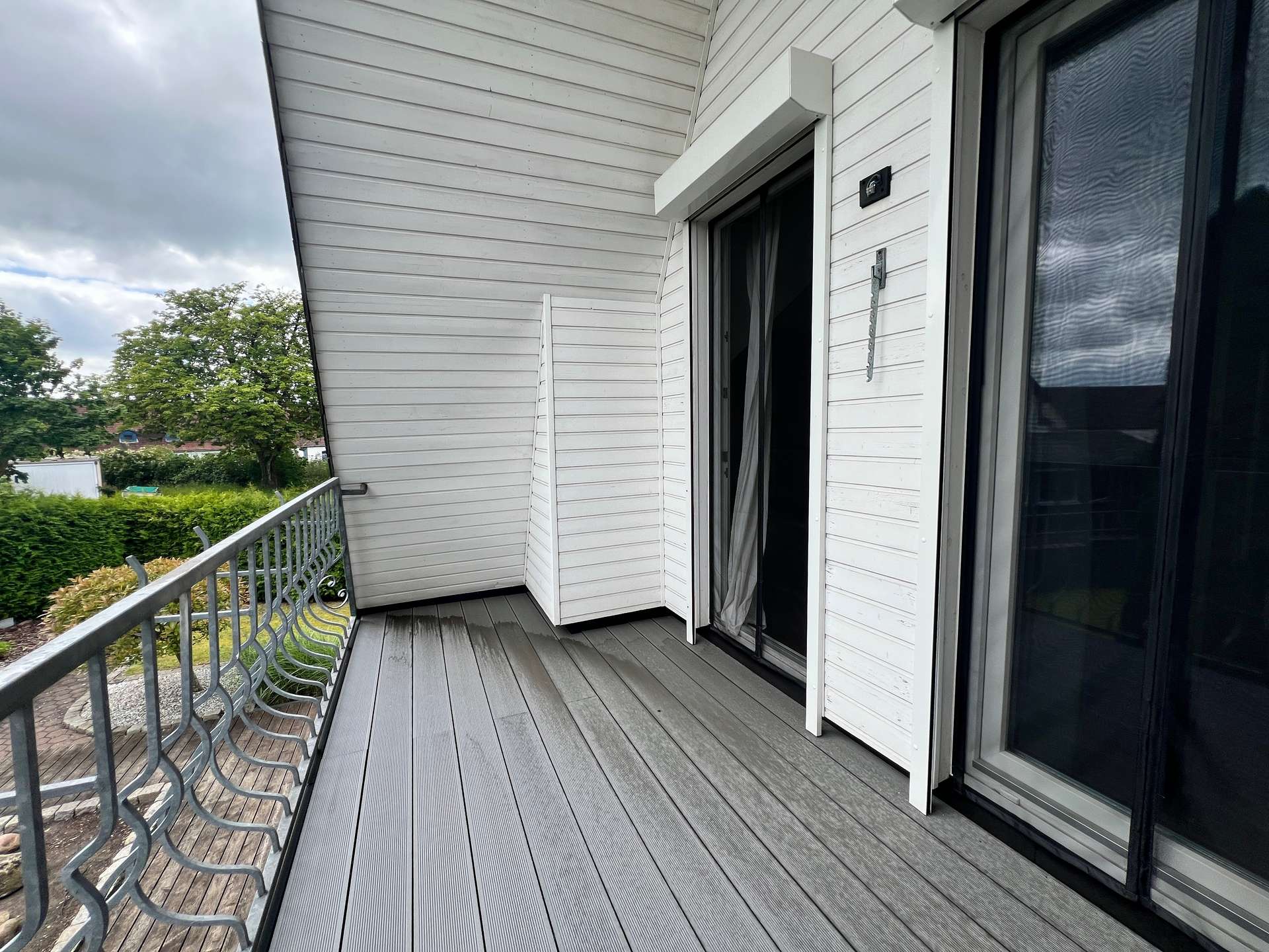 Balkon – Modernes Einfamilienhaus mit Balkon, Terrasse und Garten, Verden (Aller)