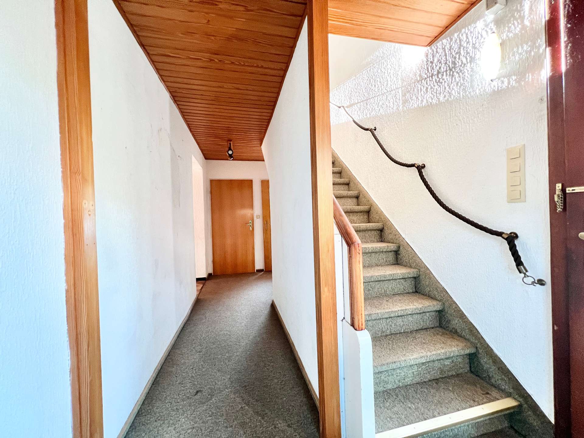 Flur – Einfamilienhaus mit Doppelgarage und Garten in ruhiger Wohnlage, Lilienthal