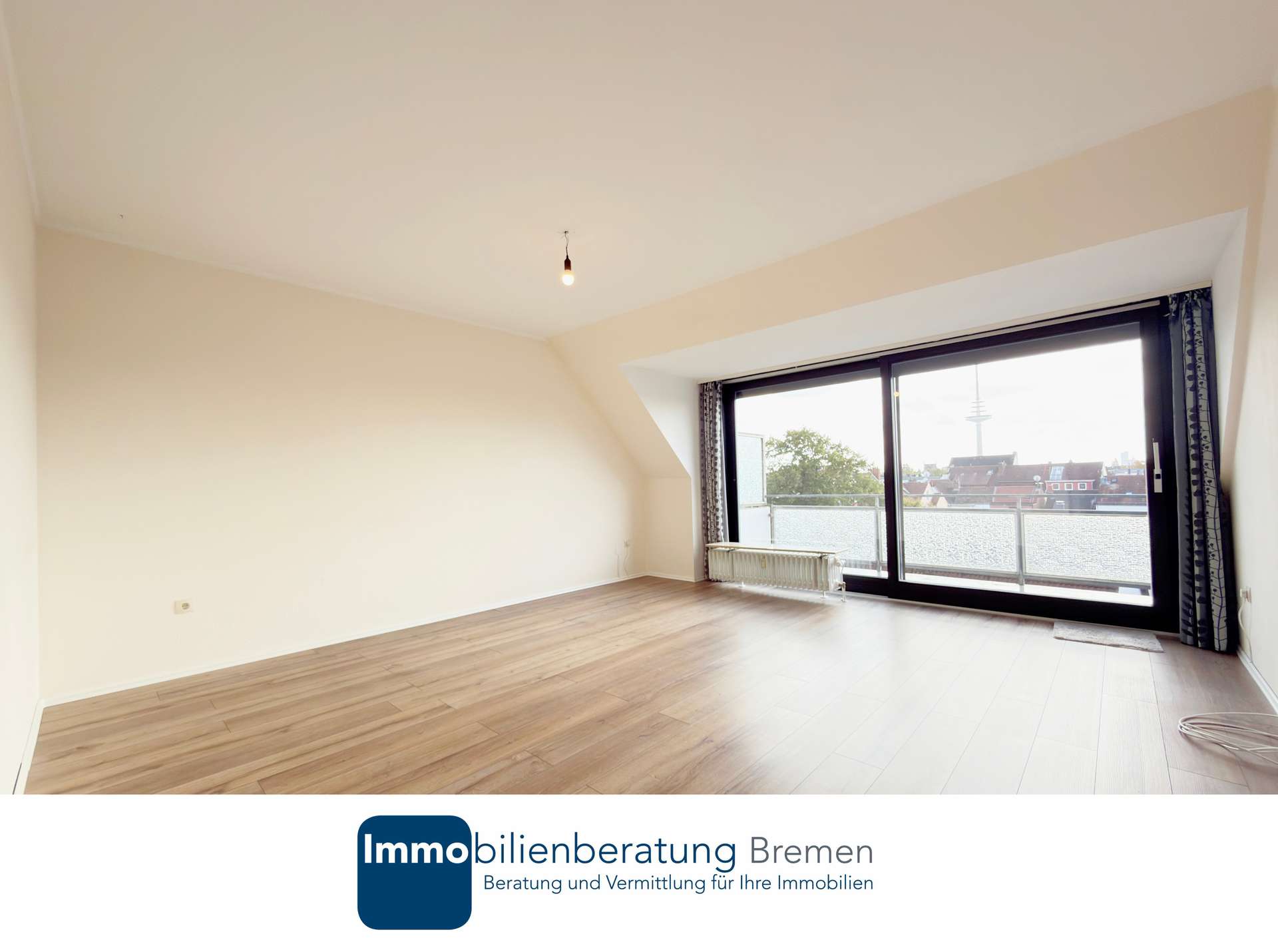 Maisonettewohnung mit Südbalkon über den Dächern von Walle