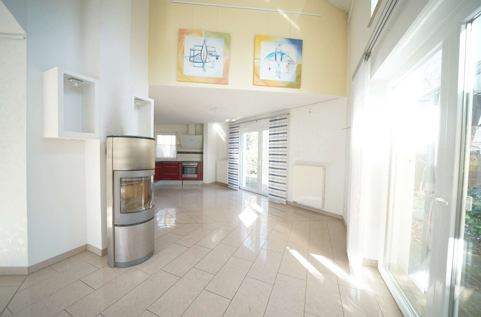 Wohn-und Esszimmer – Individuelles Einfamilienhaus mit Garage in ruhiger Lage, Achim