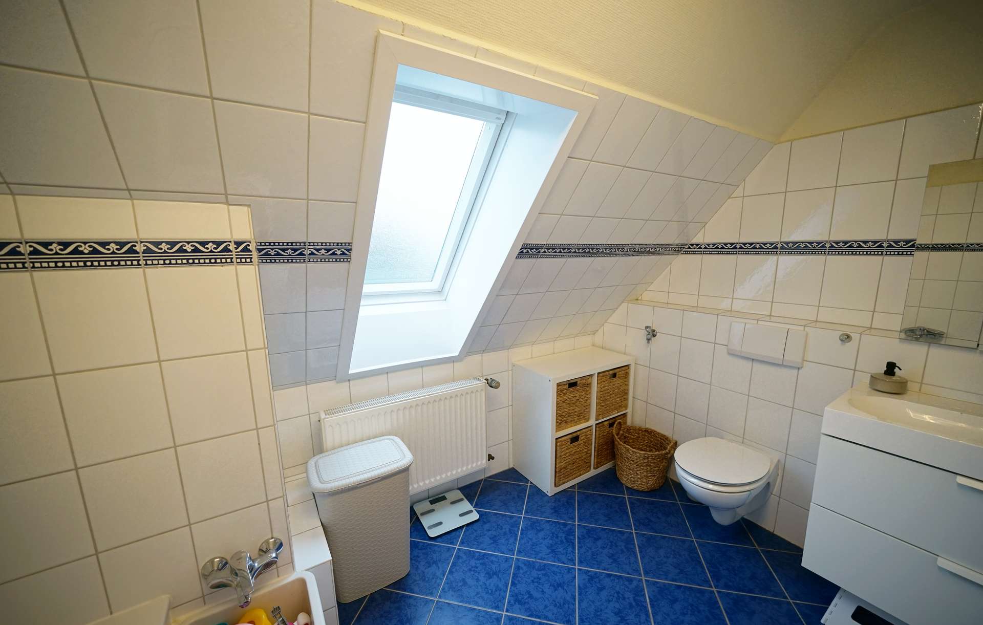 Bad DG – Einfamilienhaus mit Garage in idyllischer Lage, Kirchlinteln