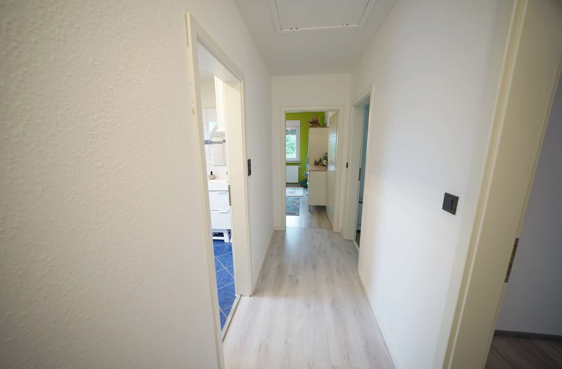 Flur DG – Einfamilienhaus mit Garage in idyllischer Lage, Kirchlinteln