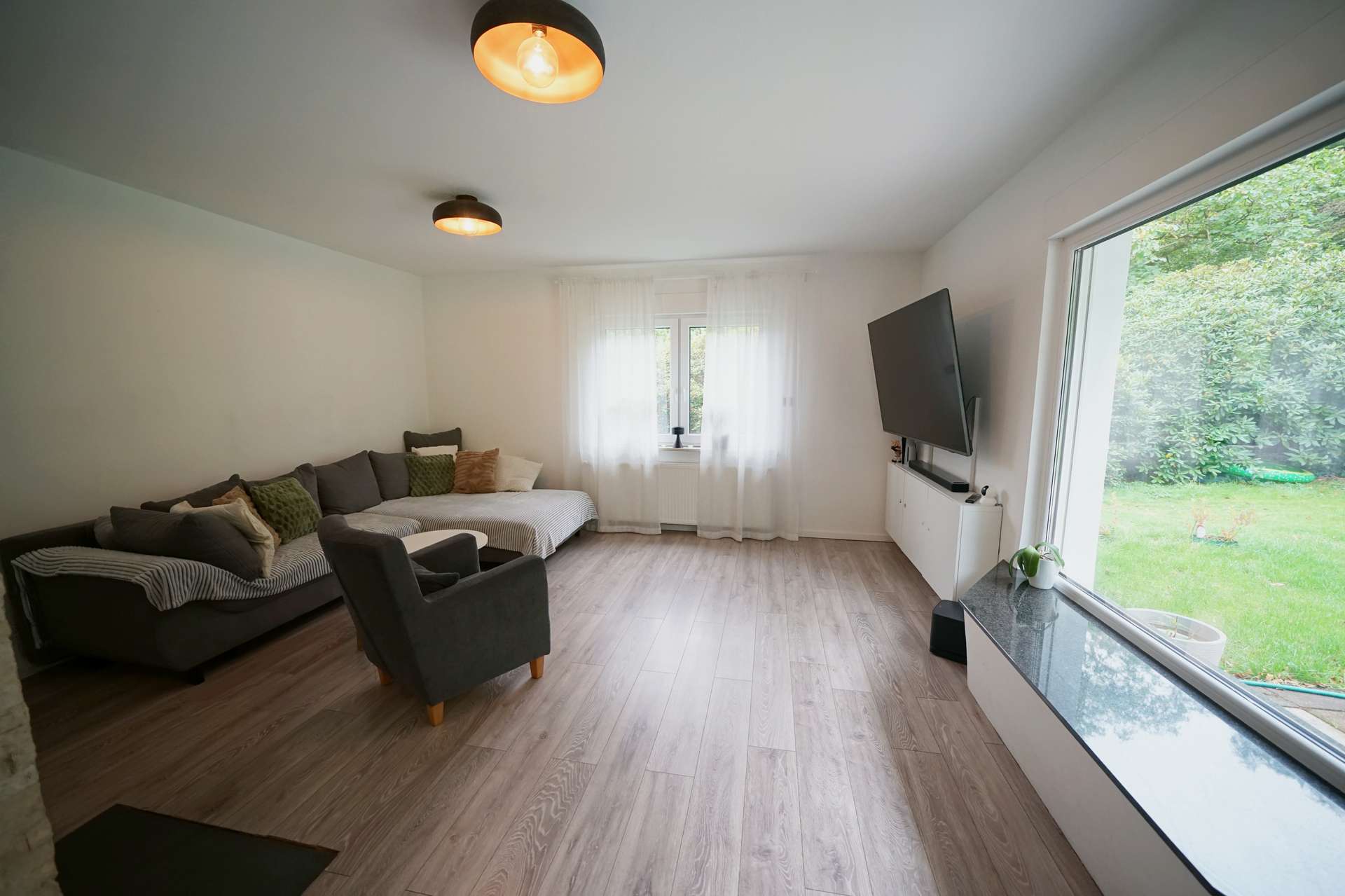 Wohnzimmer – Einfamilienhaus mit Garage in idyllischer Lage, Kirchlinteln