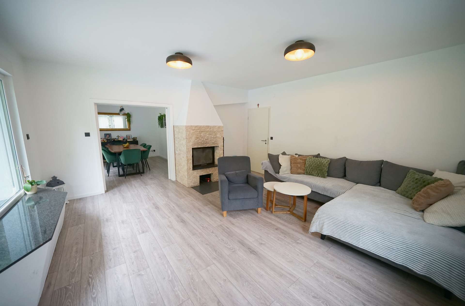 Wohnzimmer – Einfamilienhaus mit Garage in idyllischer Lage, Kirchlinteln