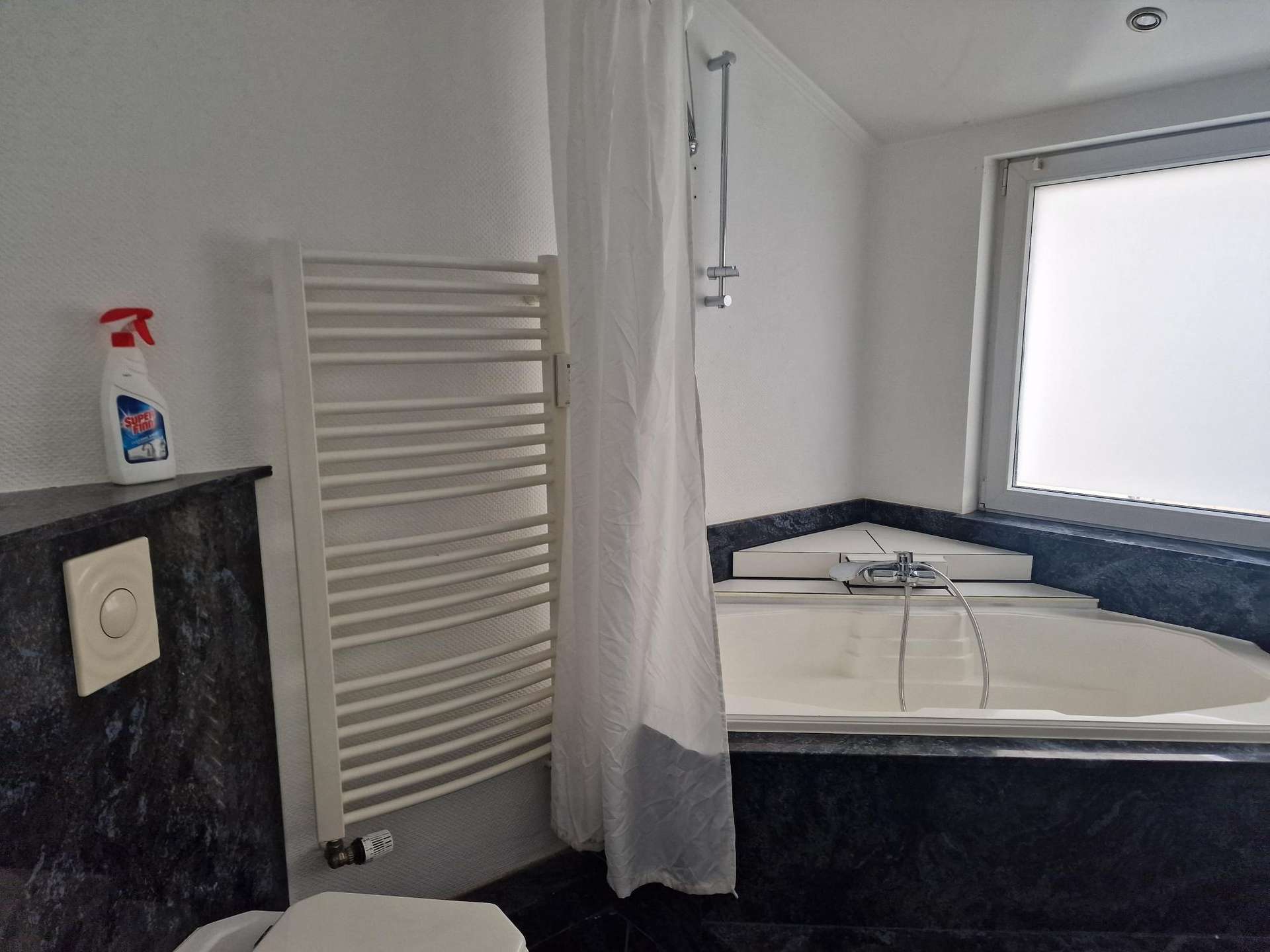 Bad – Möbliertes WG-Zimmer in der Neustadt, Bremen