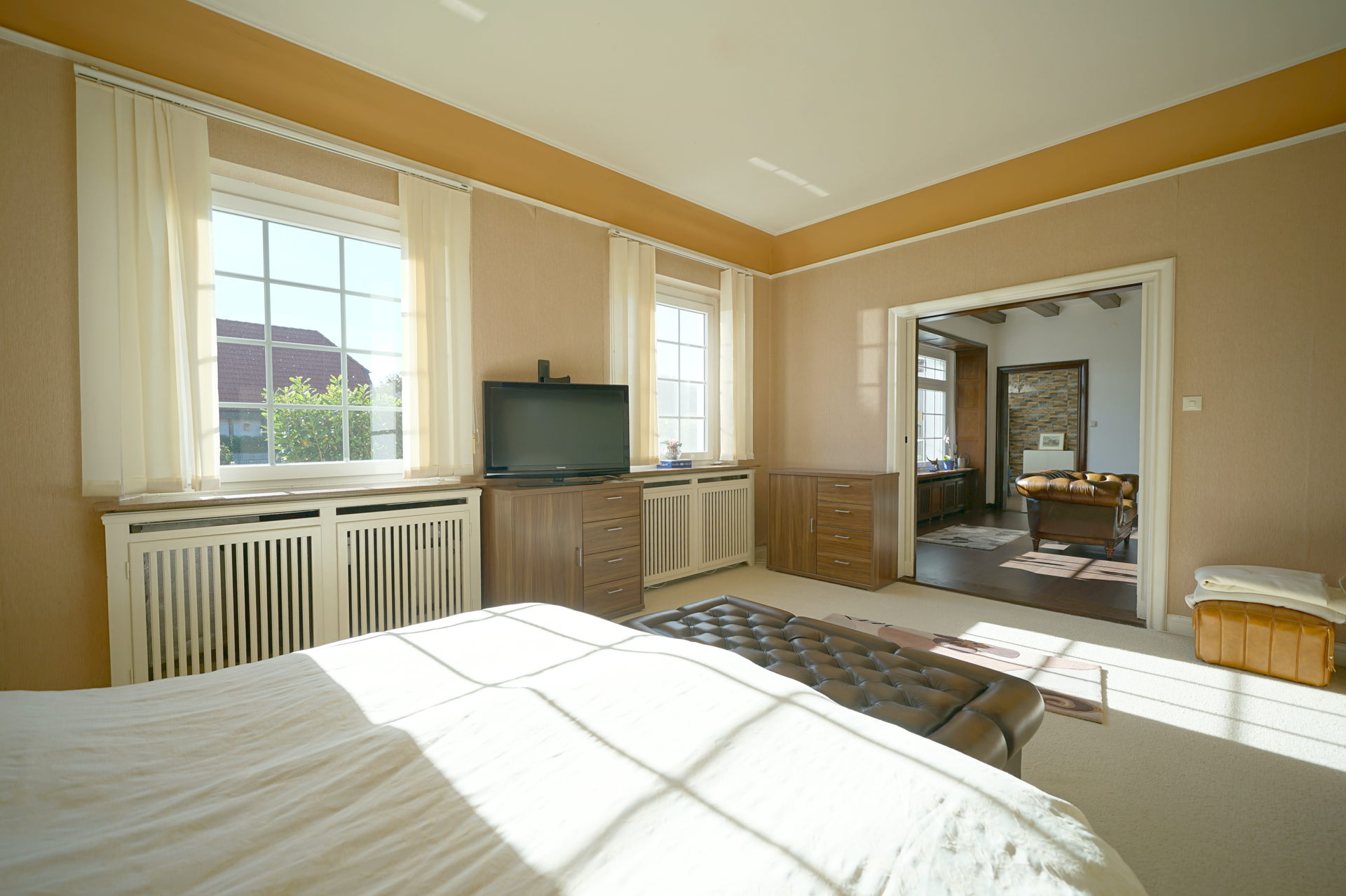Erdgeschoss Wohnzimmer – Landarztvilla mit drei Einheiten – Großzügiges Wohnen und Arbeiten, Bremen
