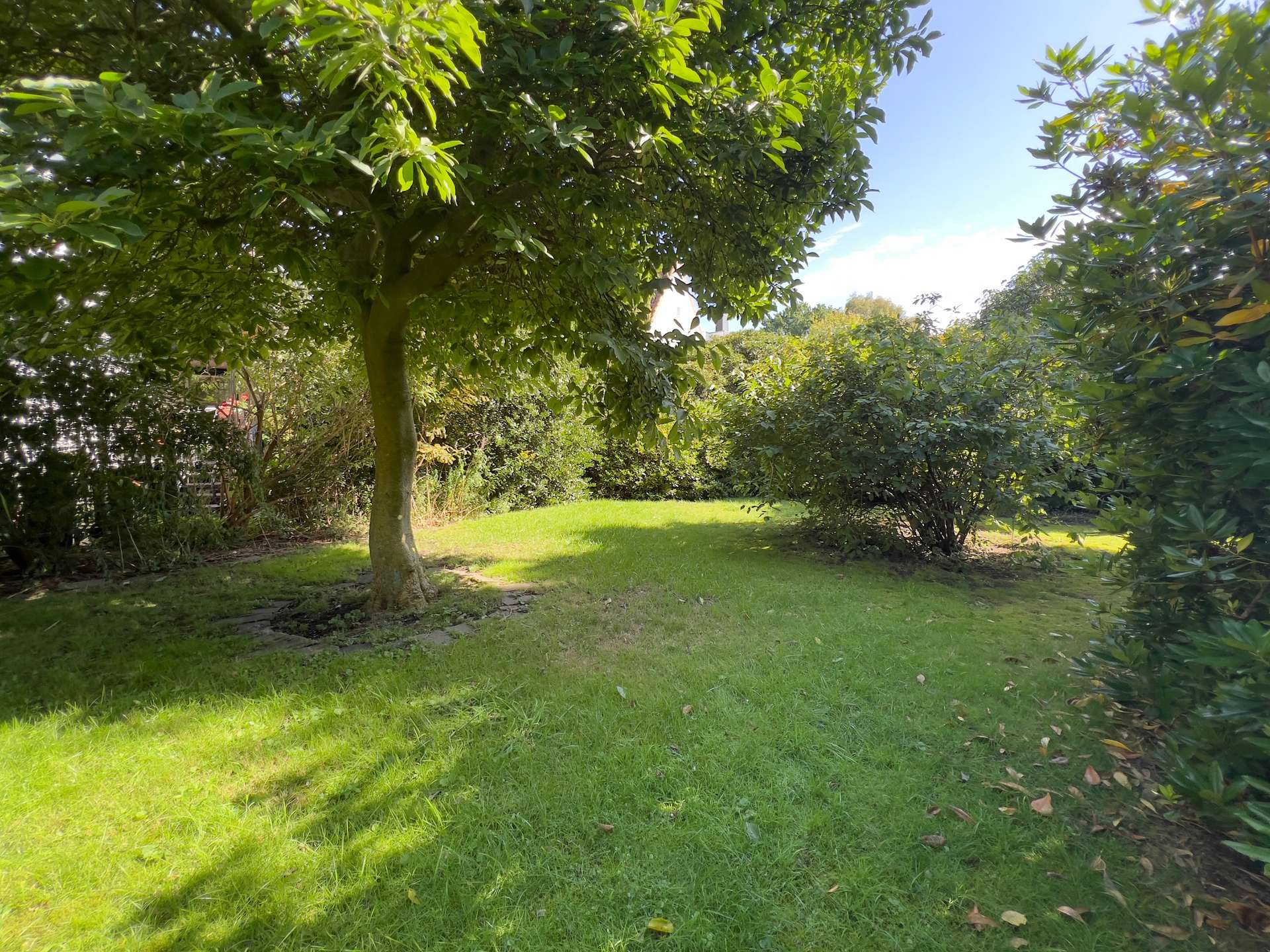 Garten – Einfamilienhaus mit Wintergarten und Garage in ruhiger Lage, Bremerhaven