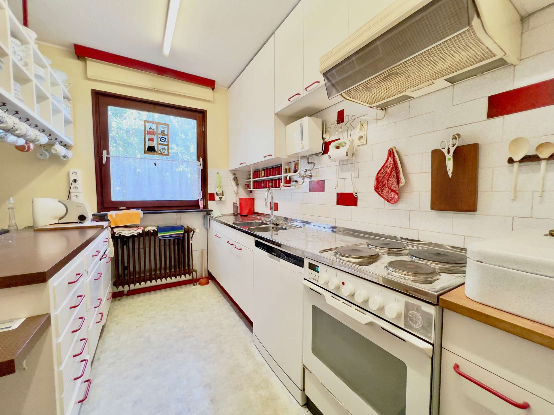 Küche – Einfamilienhaus mit Wintergarten und Garage in ruhiger Lage, Bremerhaven