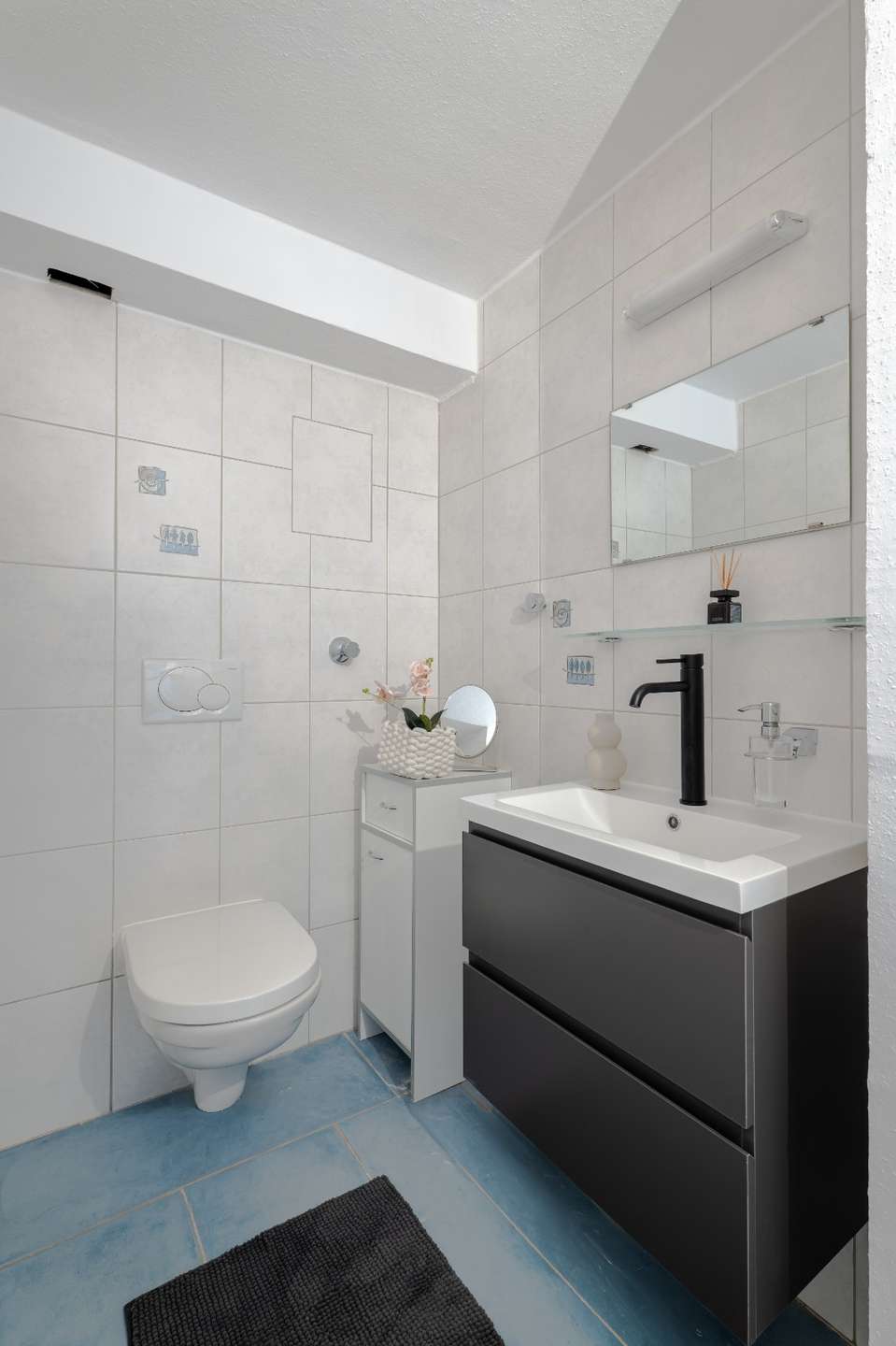WC – Einziehen & wohlfühlen – modernisiertes Reihenhaus, Bremen