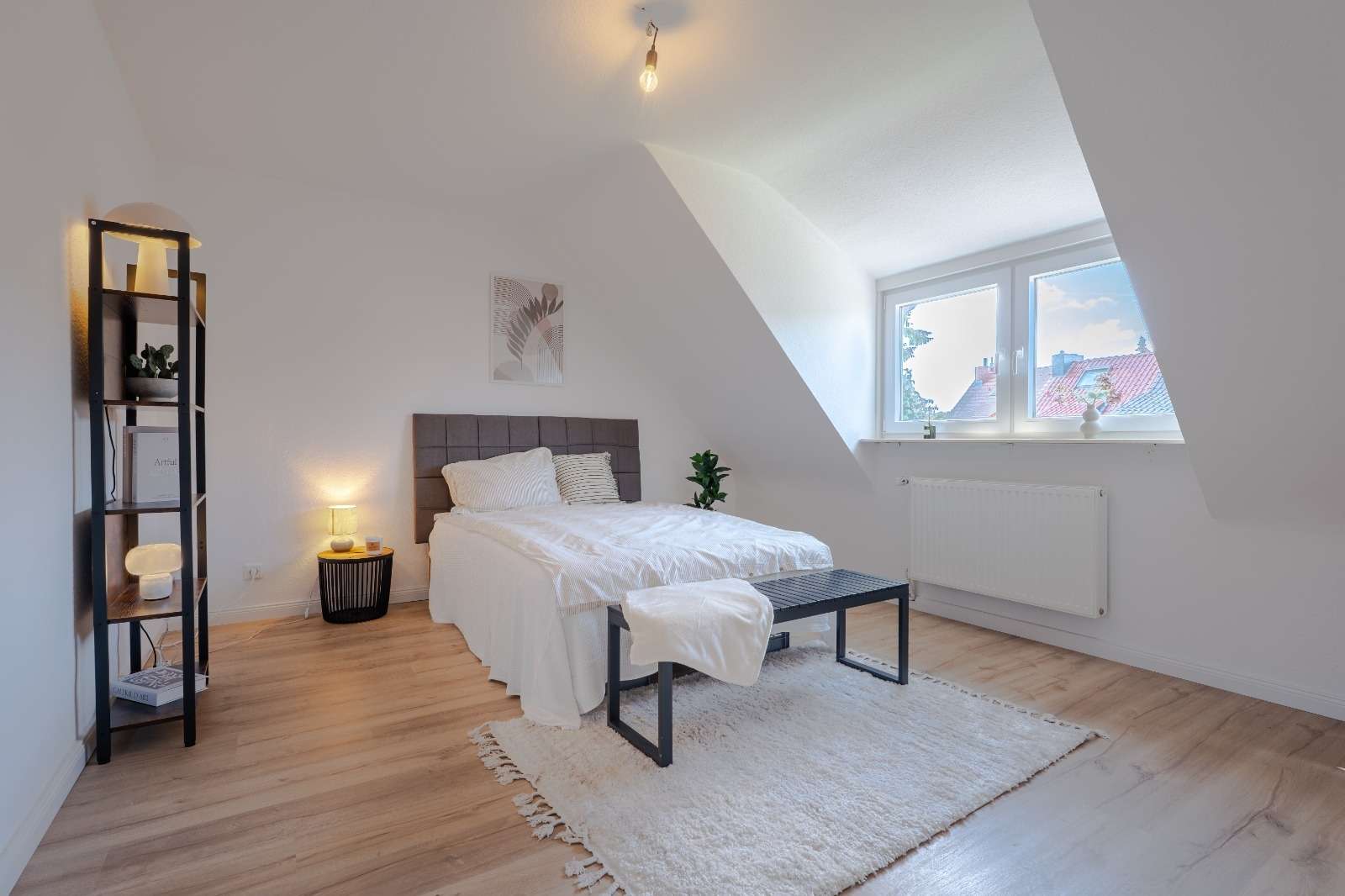 Schlafzimmer – Einziehen & wohlfühlen – modernisiertes Reihenhaus, Bremen