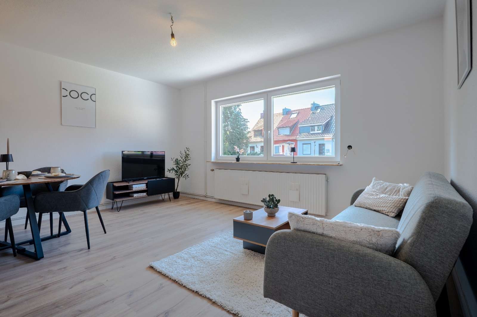 Wohnzimmer – Einziehen & wohlfühlen – modernisiertes Reihenhaus, Bremen
