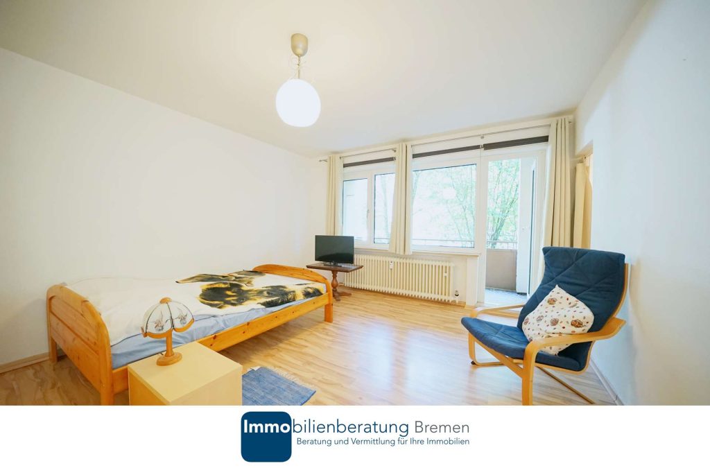Gepflegte Eigentumswohnung mit Loggia und Garage