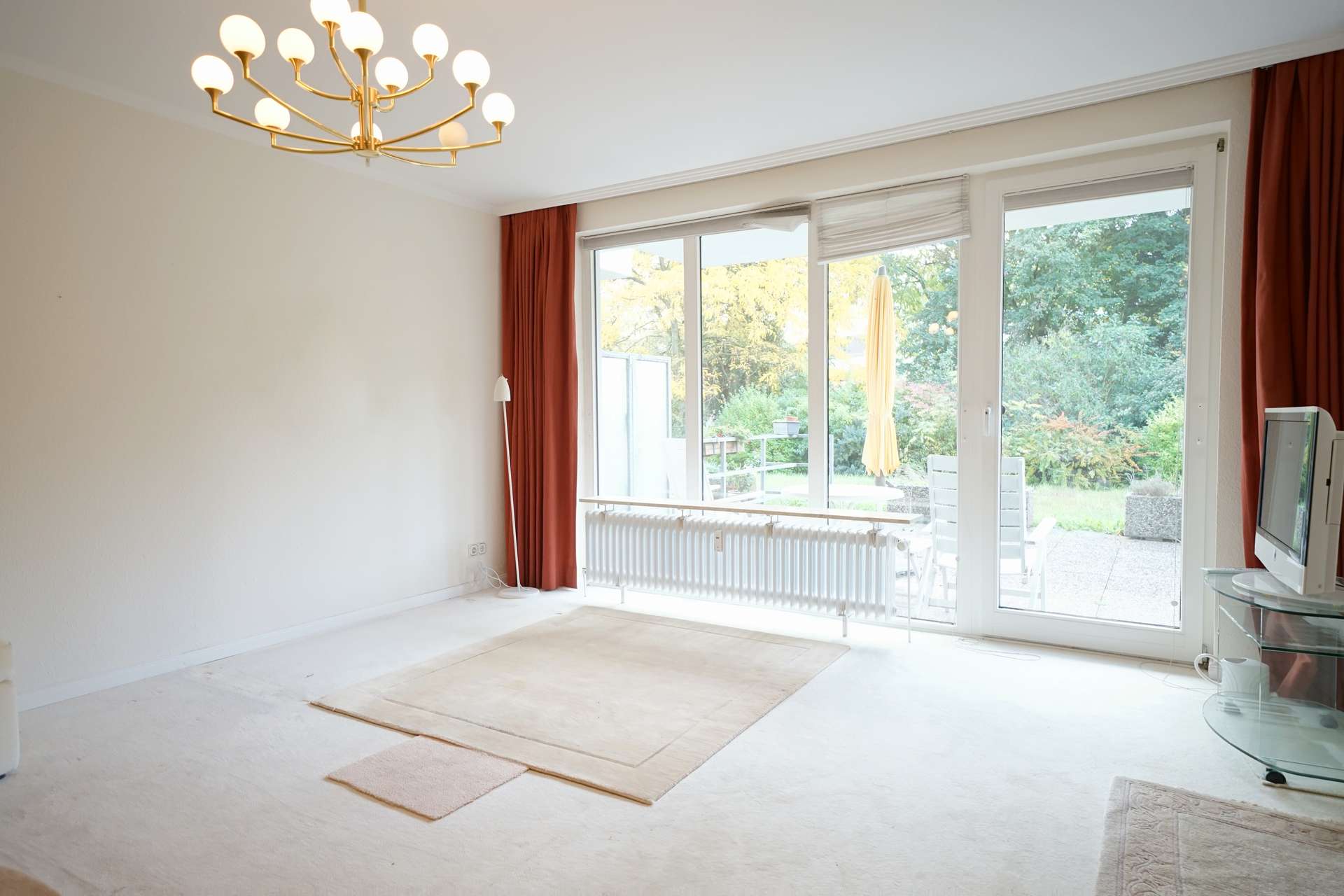 Wohnzimmer – Attraktive Eigentumswohnung mit Terrasse und Tiefgaragenstellplatz, Bremen